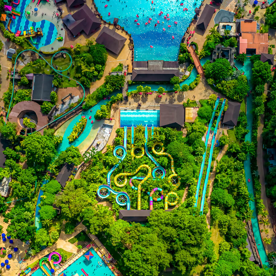 Home to Asia’s premier award-winning multi-park destinations, Sunway offer exhilarating rides, splashing waterpark adventures, petting zoos and relaxing natural hot spring pools suitable for all walks of life.